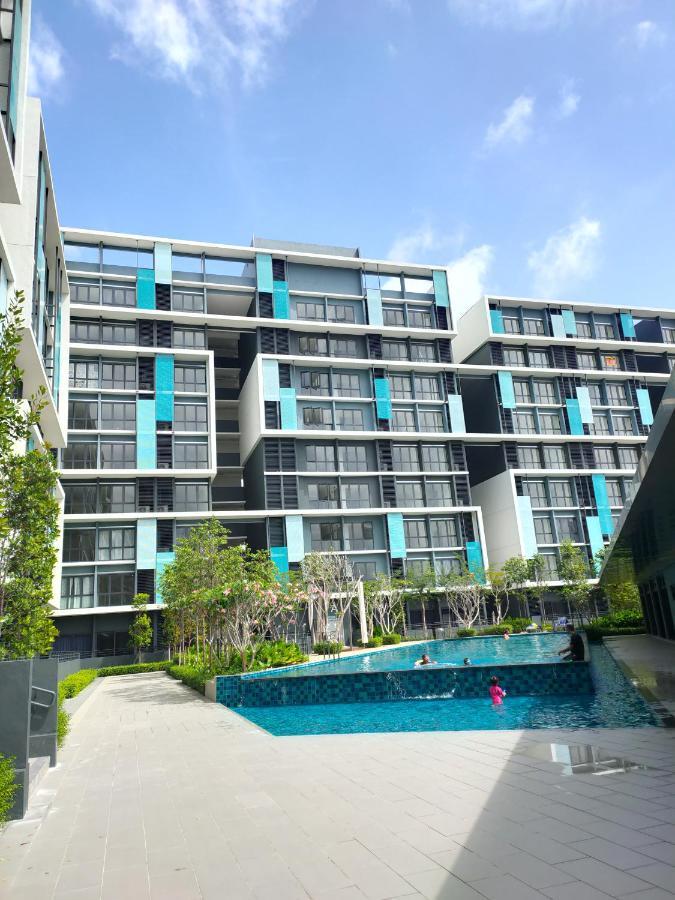 Homestay Klia Core Soho Suites Sepang Zewnętrze zdjęcie