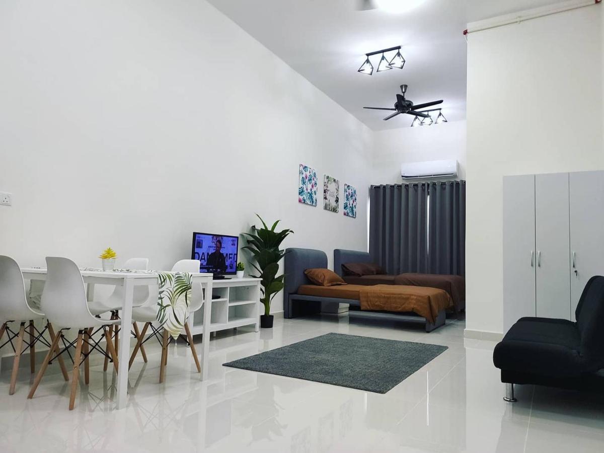 Homestay Klia Core Soho Suites Sepang Zewnętrze zdjęcie